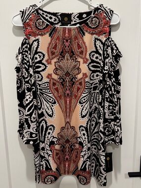 Small JM Collection Black White Beige Salmon. Stud Accents Cold-Shoulder Tunic